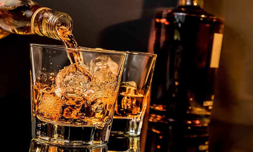 6 Ways to Drink Whiskey Like a Boss